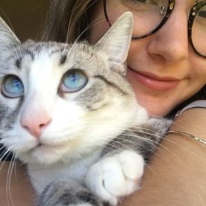 Meet your Posher, Lucy